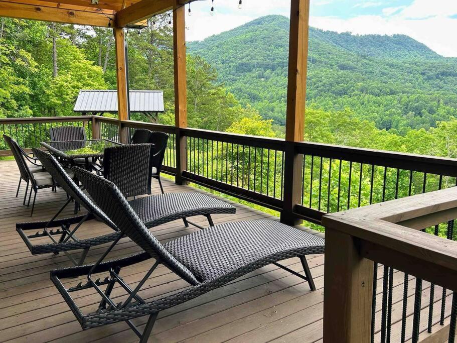 Peace Of Heaven ~ Modern Chic Cabin W/ Majestic Mountain Views Bryson City Exterior photo