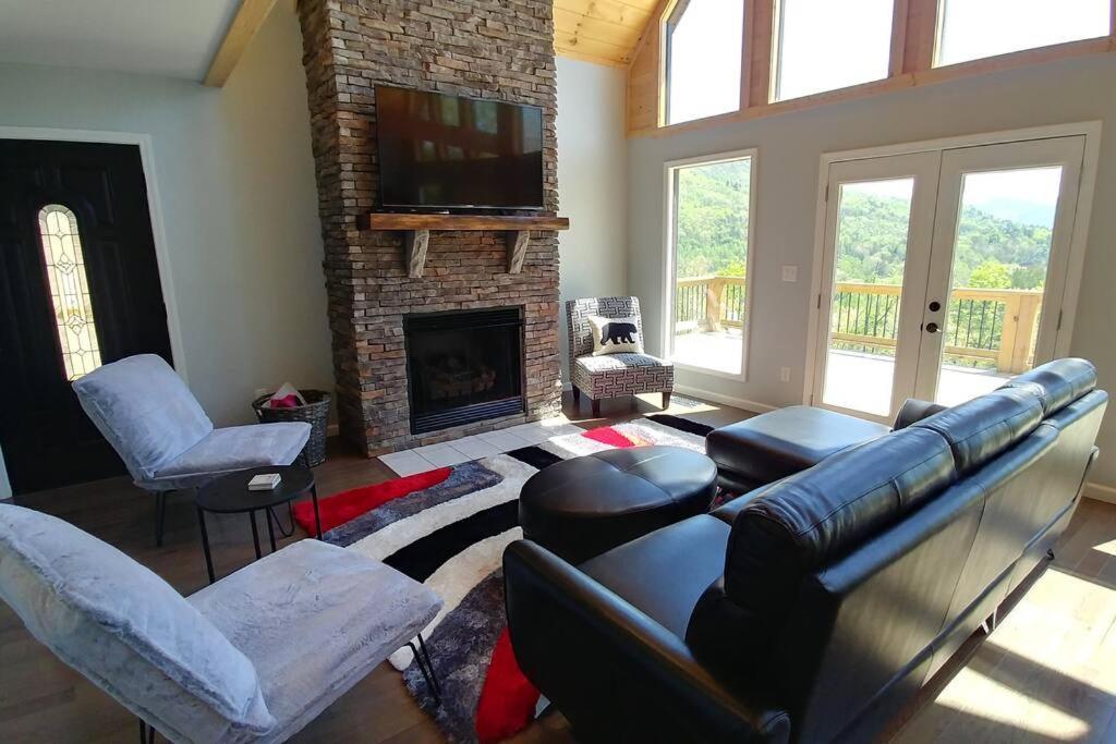 Peace Of Heaven ~ Modern Chic Cabin W/ Majestic Mountain Views Bryson City Exterior photo