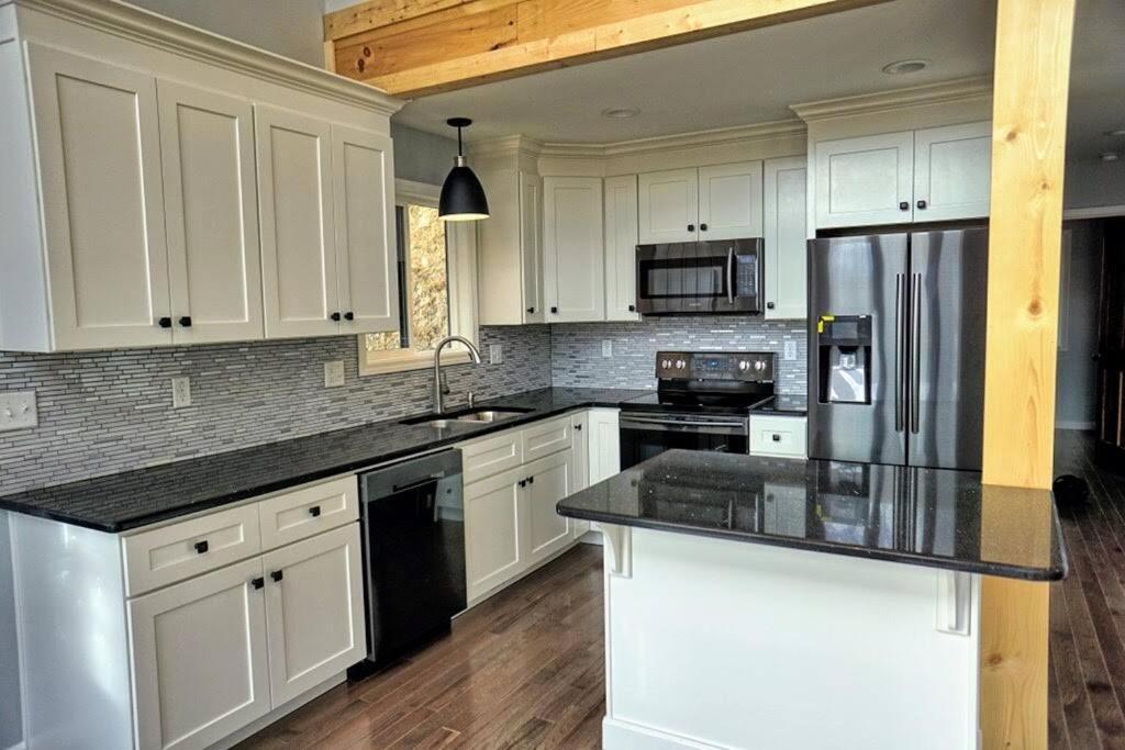 Peace Of Heaven ~ Modern Chic Cabin W/ Majestic Mountain Views Bryson City Exterior photo