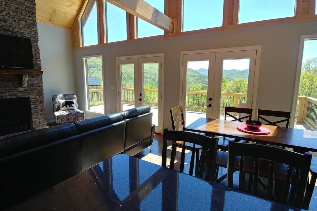 Peace Of Heaven ~ Modern Chic Cabin W/ Majestic Mountain Views Bryson City Exterior photo