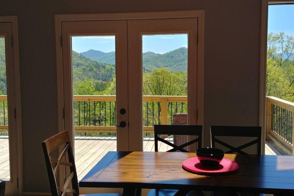Peace Of Heaven ~ Modern Chic Cabin W/ Majestic Mountain Views Bryson City Exterior photo