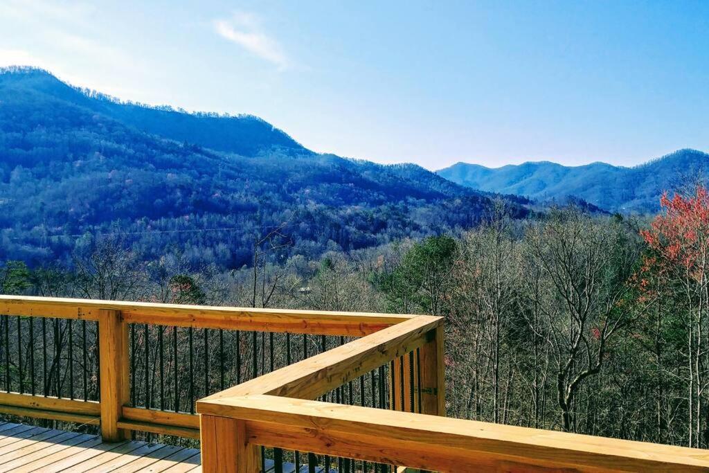 Peace Of Heaven ~ Modern Chic Cabin W/ Majestic Mountain Views Bryson City Exterior photo